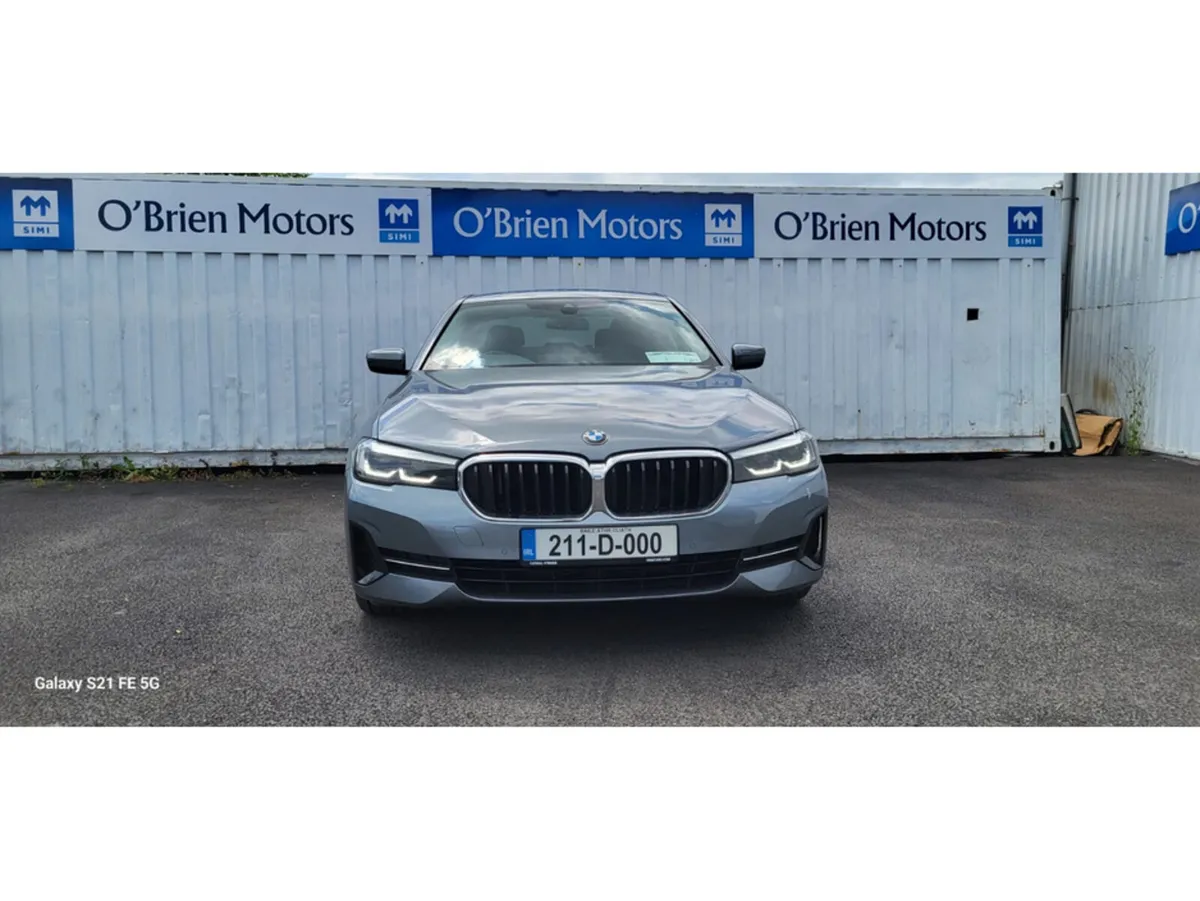 BMW 5-Series AS PLUS MHEV AUTO - Image 2