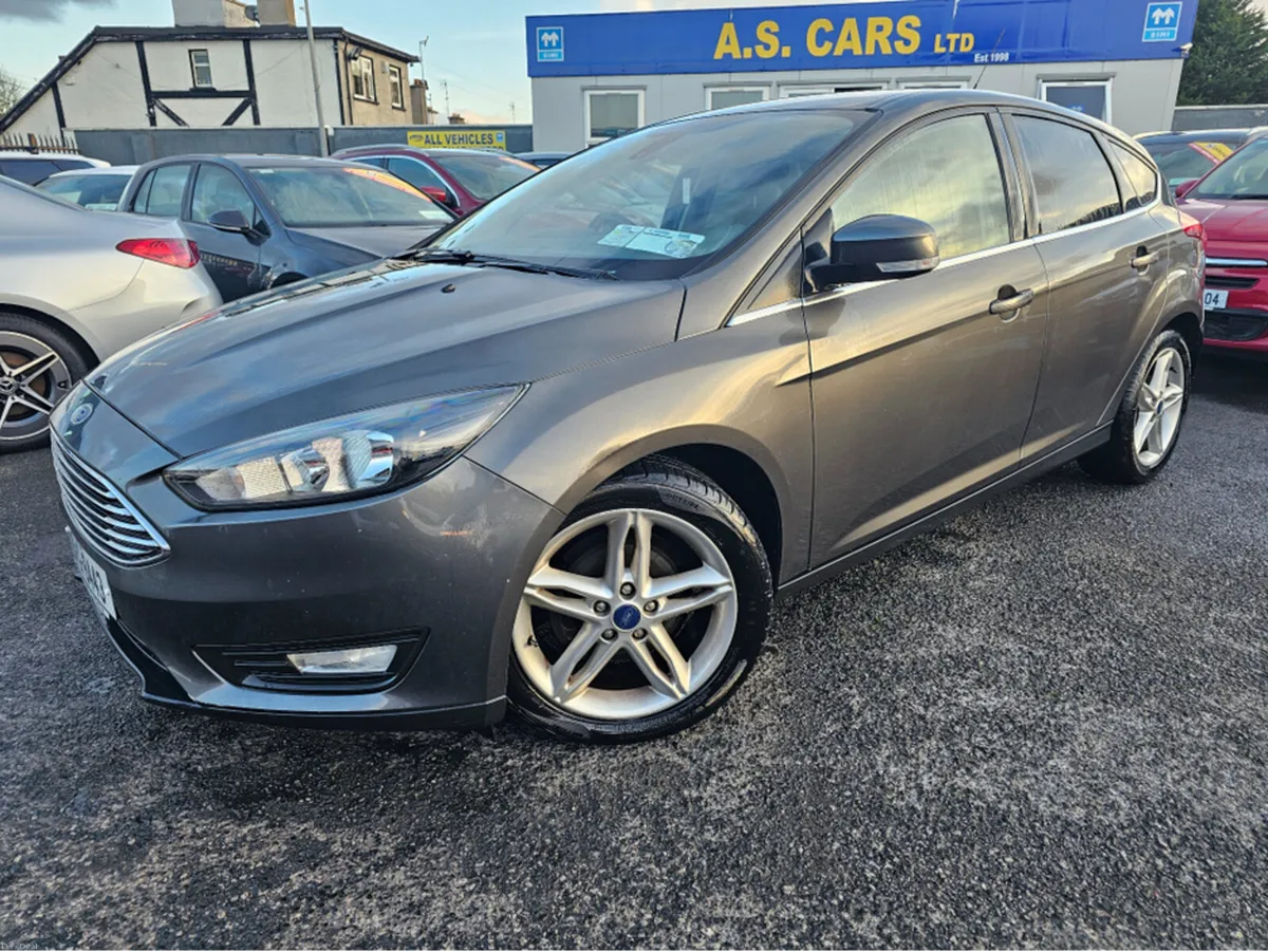 Ford Focus 1.0 ZETEC 5DR **  FACELIFT MODEL** BLUE - Image 4