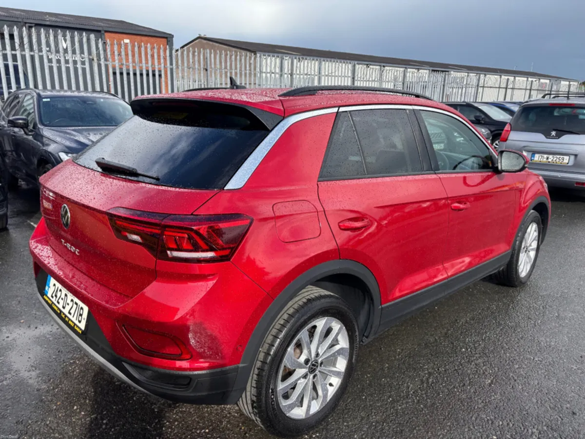 Volkswagen T-Roc LIF PLUS1.0TSI MANUAL 6SPEED FWD - Image 4