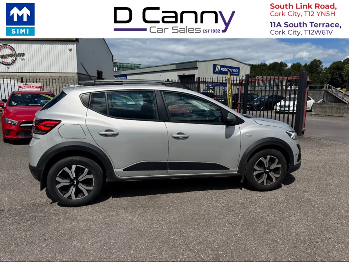 Dacia Sandero STEPWAY JOURNEY TCE 90 NBI 5DR - Image 2