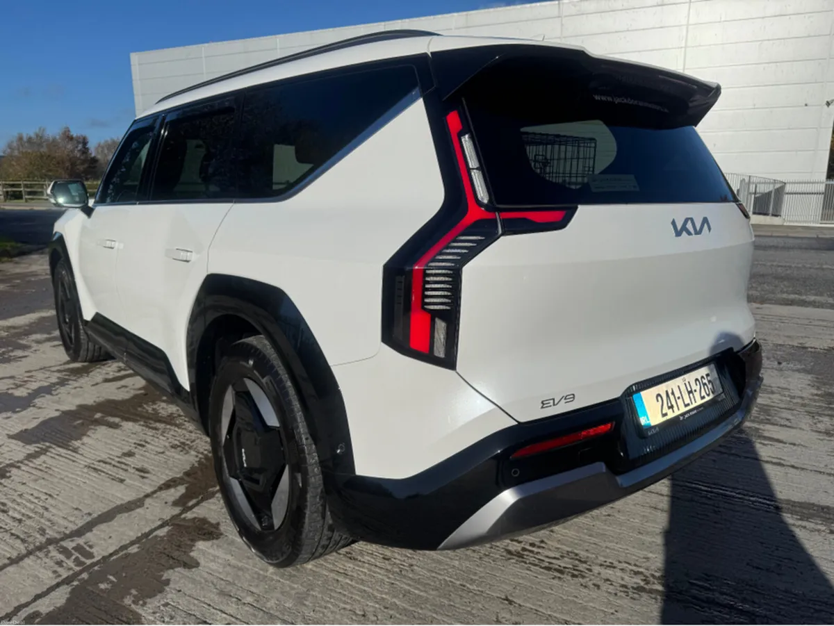 Kia EV9 EARTH RWD 5DR AUTO - Image 4