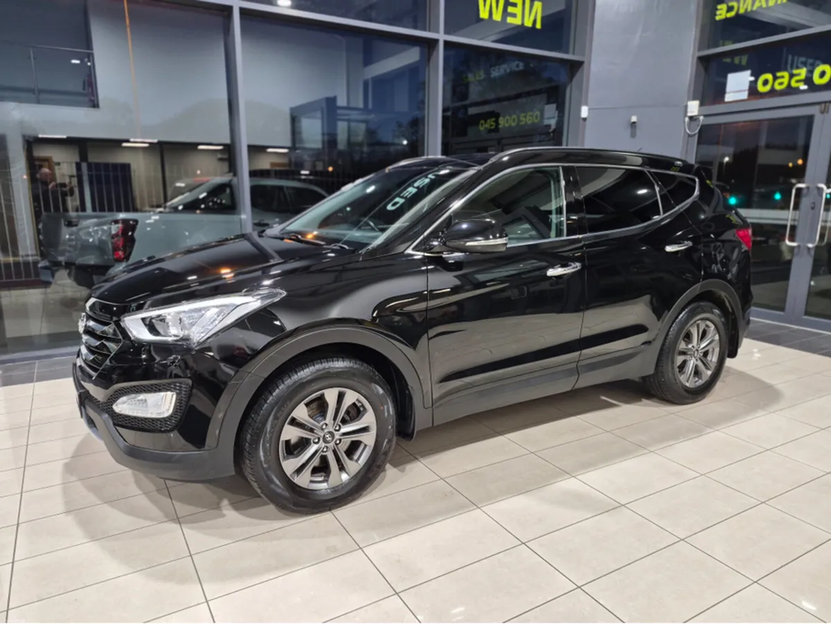 Hyundai Santa Fe 4WD EXECUTIVE 7 SEATER - Image 1