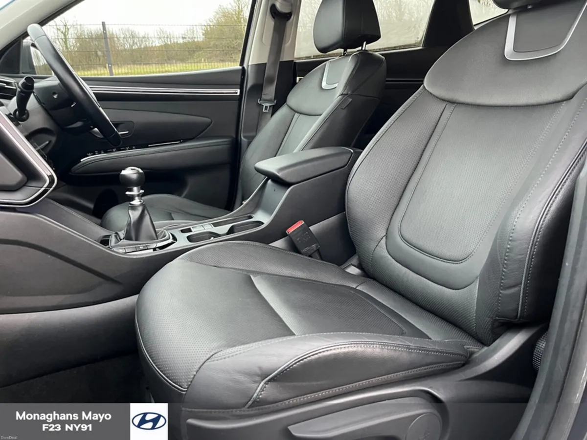 Hyundai Tucson EXECUTIVE PLUS 1.6 DIESEL 5DR - Image 4