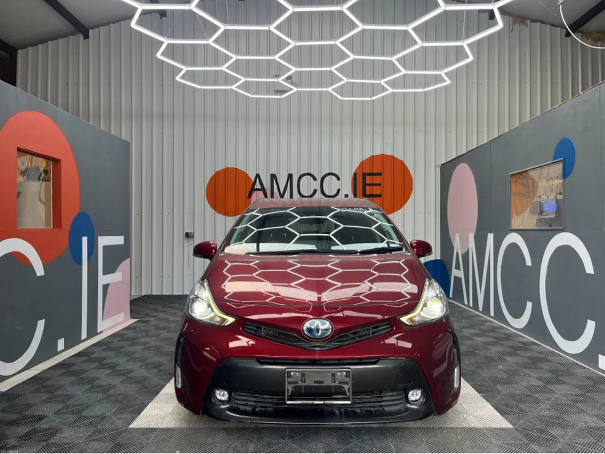 Toyota Prius 1.8 HYRBID / 76k KMs / REVERSE CAMERA - Image 2