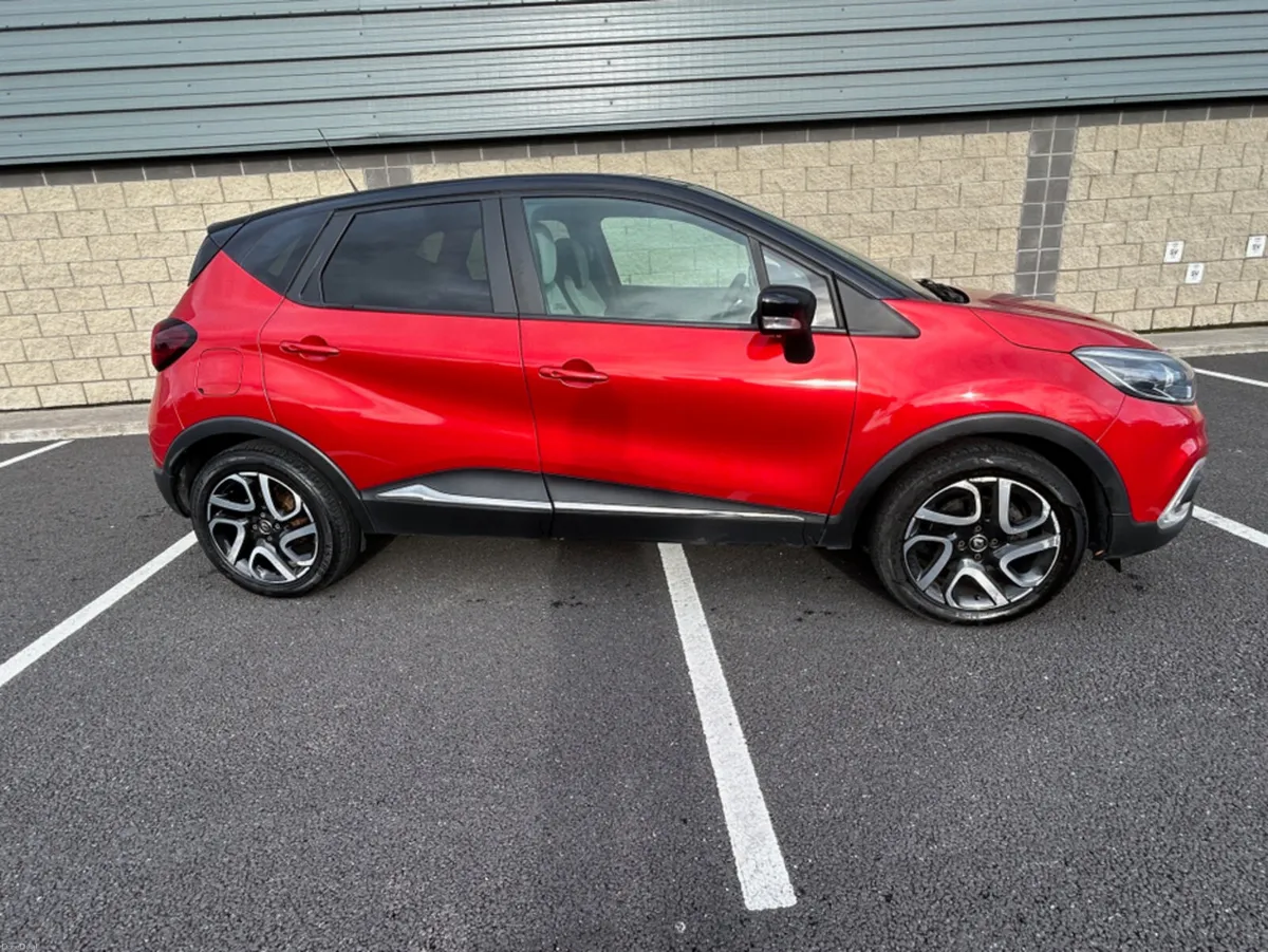 Renault Captur ICONIC DCI ** HIGH SPEC IRISH CAR * - Image 6