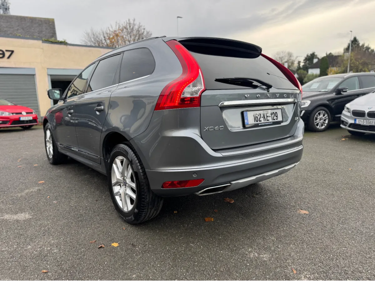 Volvo XC60 D4 FWD SE LUXURY 5DR - Image 3