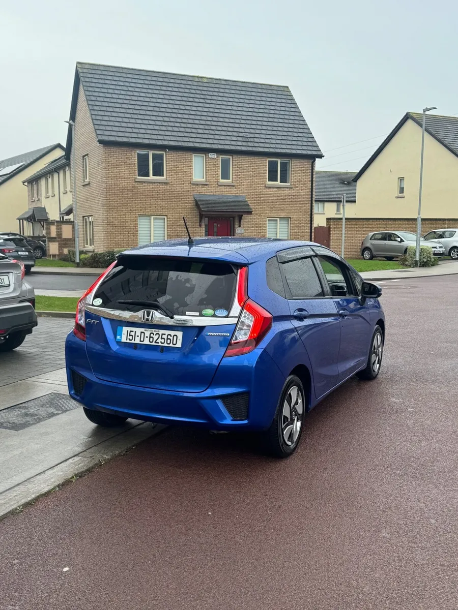 2015 Honda Fit Nicen Blue Hybrid 1 Owner - Image 3