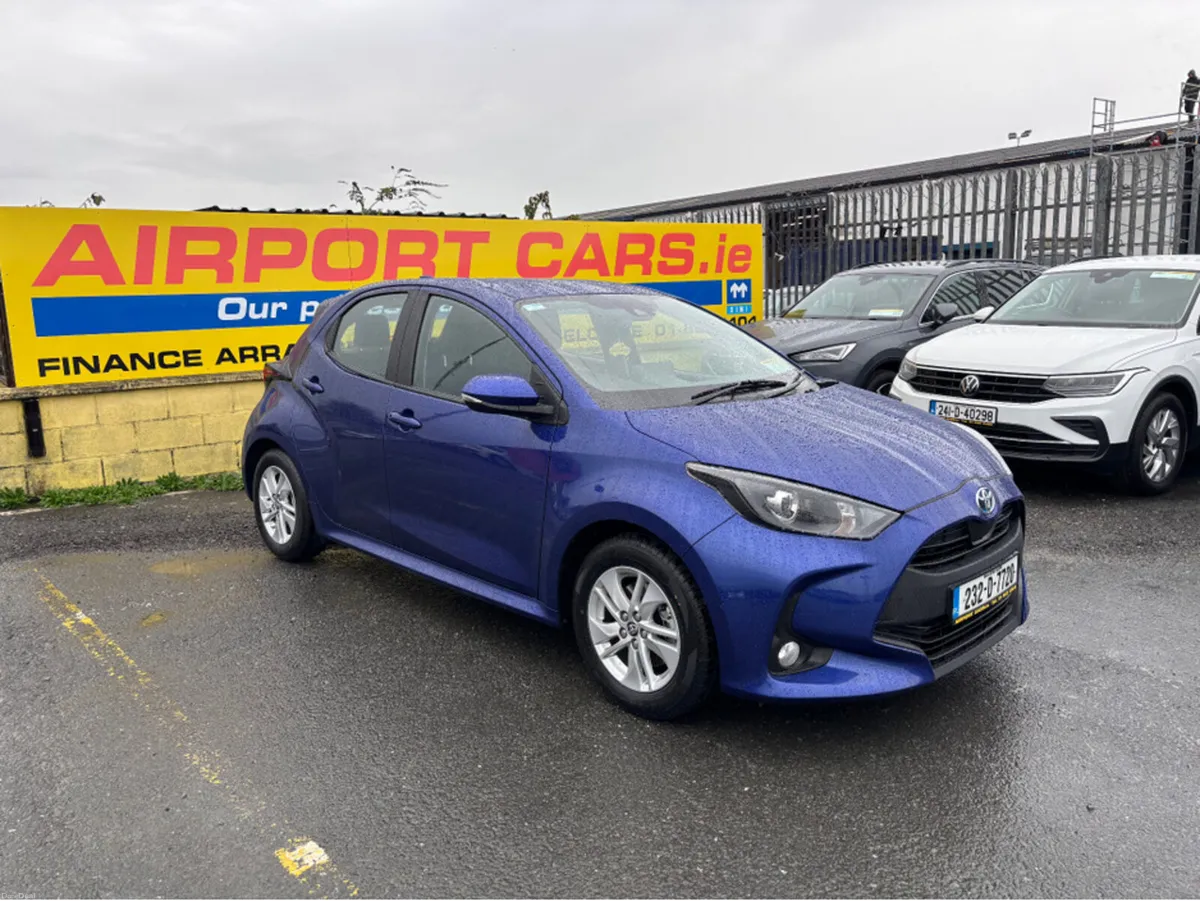 Toyota Yaris 1.5 HYBRID LUNA 4DR AUTO Finance Avai - Image 1