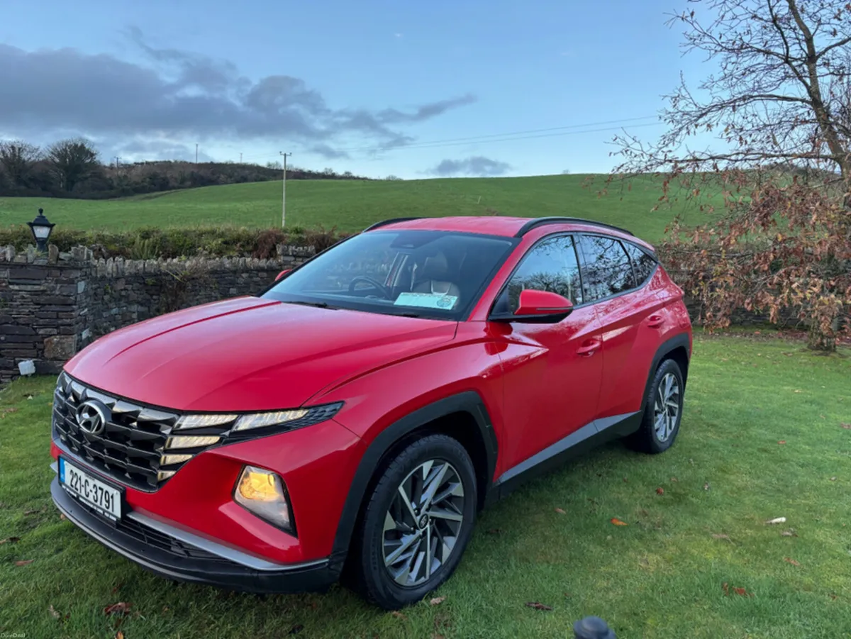 Hyundai Tucson IX35 EXECUTIVE 5DR - Image 2