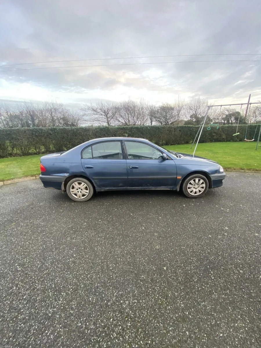 Toyota Avensis - Image 3