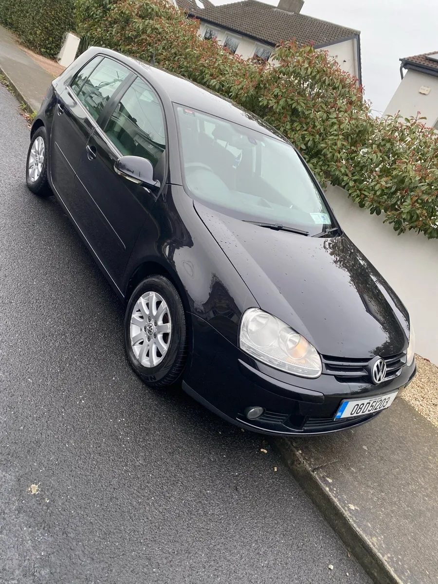 V w golf 1.4 petrol very low miles 08-D  5 door - Image 1