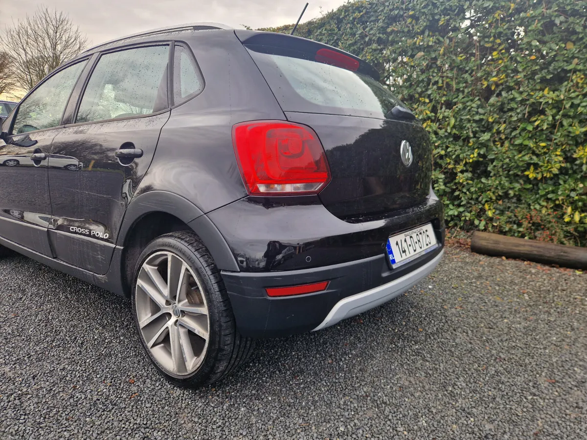 Volkswagen Polo Cross 1.2 2014 - Image 3