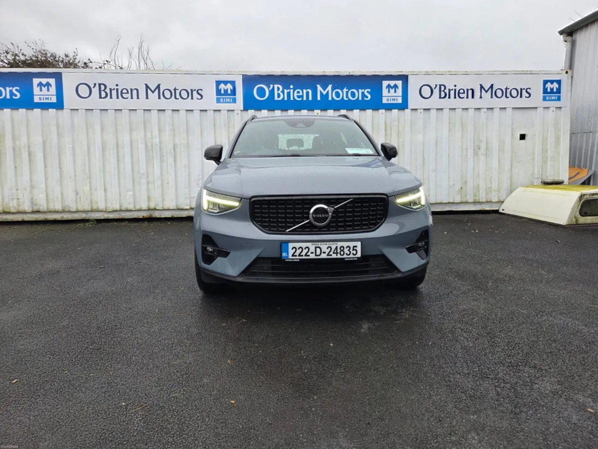 Volvo XC40 + T4 RECHARGE AUTO PLUS - Image 2