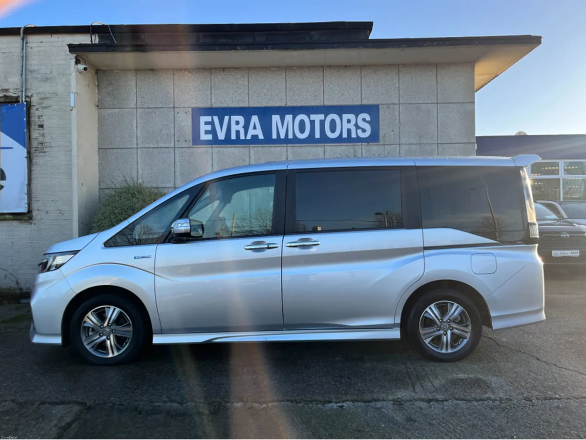 Honda Stepwagon 7 SEATER SPADA AUTOMATIC HYBRID 2. - Image 6