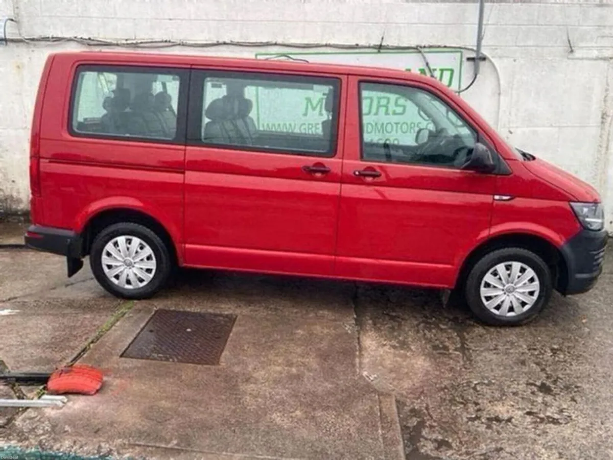 Volkswagen Caravelle 9 seater manual - Image 6