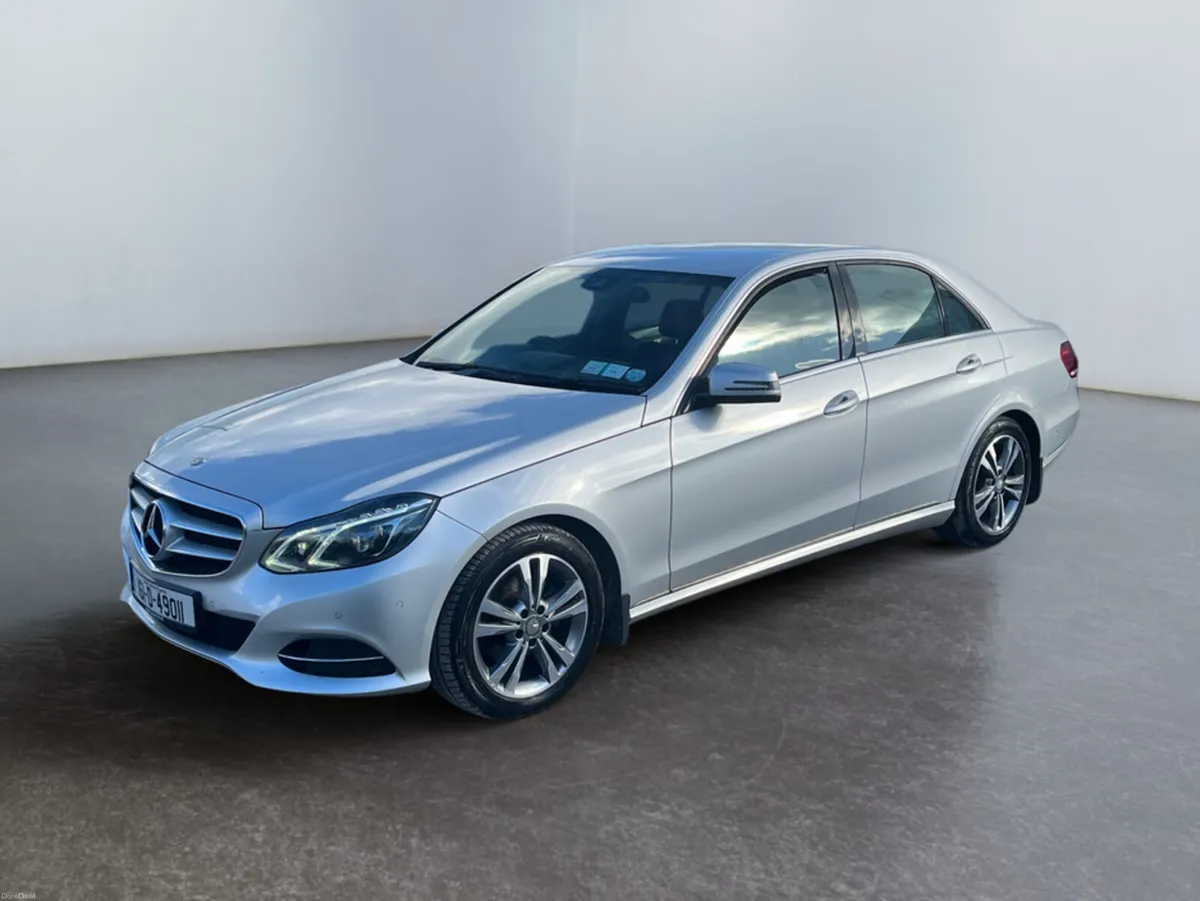 Mercedes-Benz E-Class 220 BLUETEC SE 4DR AUTO CDI - Image 2
