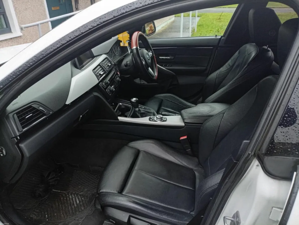 BMW 4-Series 2015 - Image 2