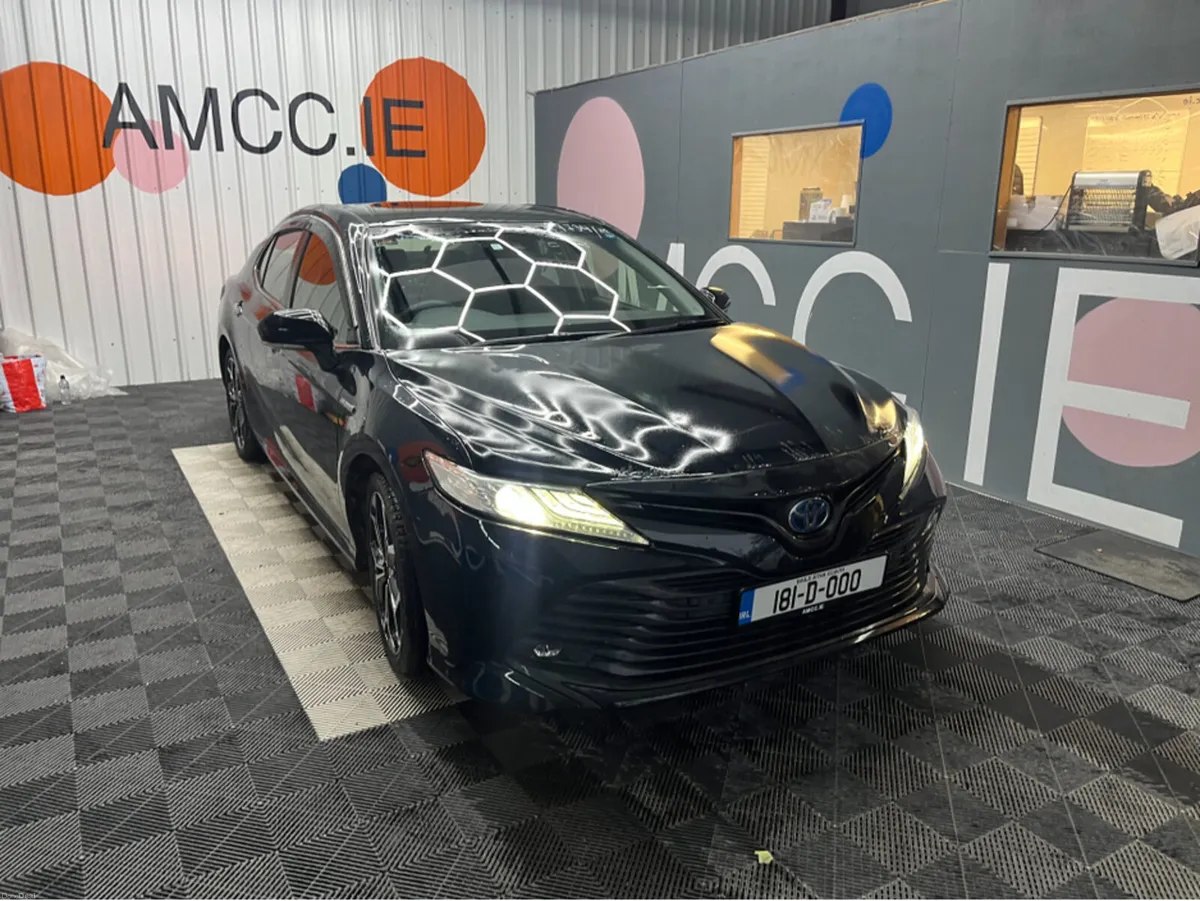 Toyota Camry 2018 CAMRY 2.5 HYBRID / 57k KMs - Image 1