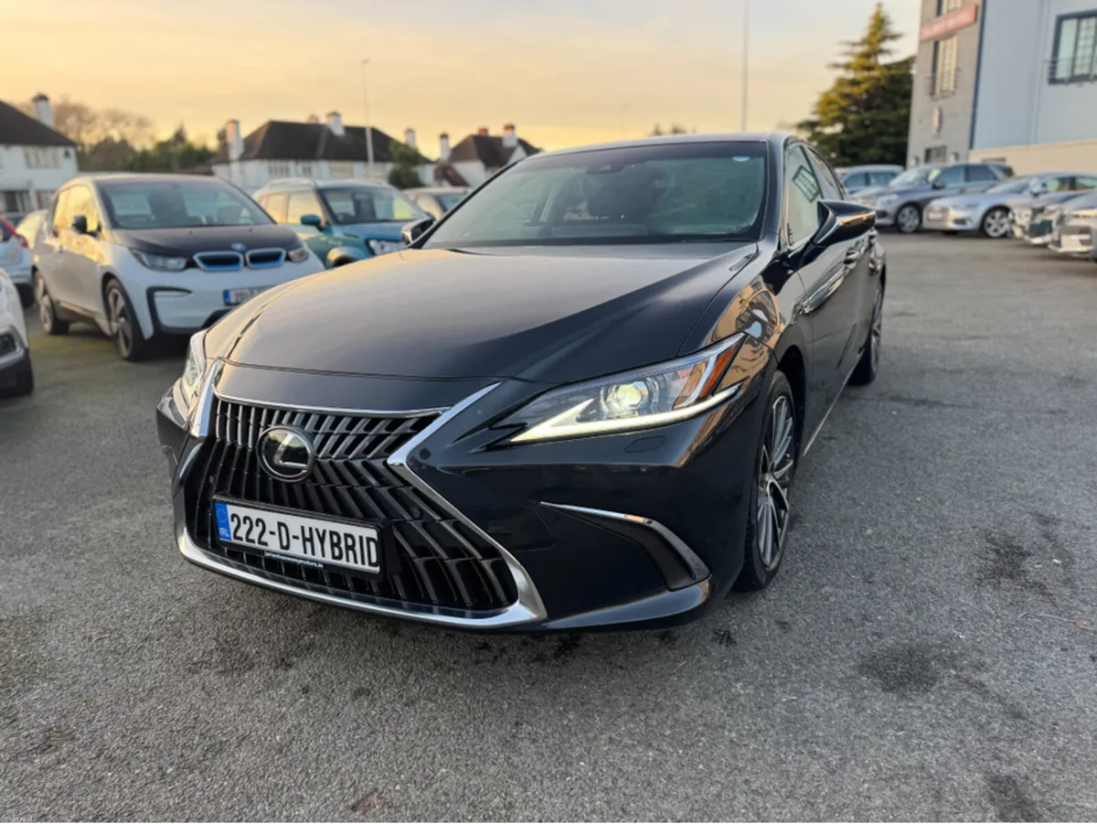 Lexus ES ES300H CVT - Image 2