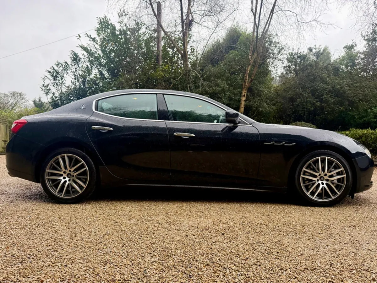 Maserati Ghibli 3.0  DV6 - Image 3
