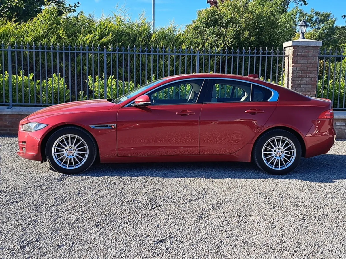 Jaguar XE SE Model 2.0 Diesel 163 bhp with cream c - Image 4