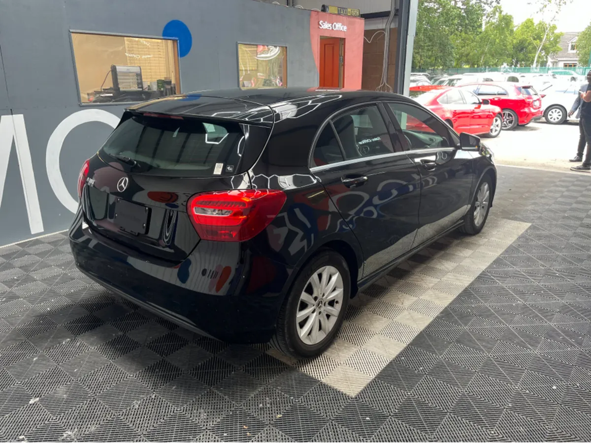Mercedes-Benz A-Class 2018 A CLASS AUTOMATIC 1.6 P - Image 6