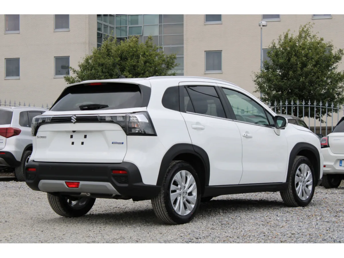 Suzuki SX4 S-Cross 1.4 Hybrid Motion *0% Finance a - Image 3