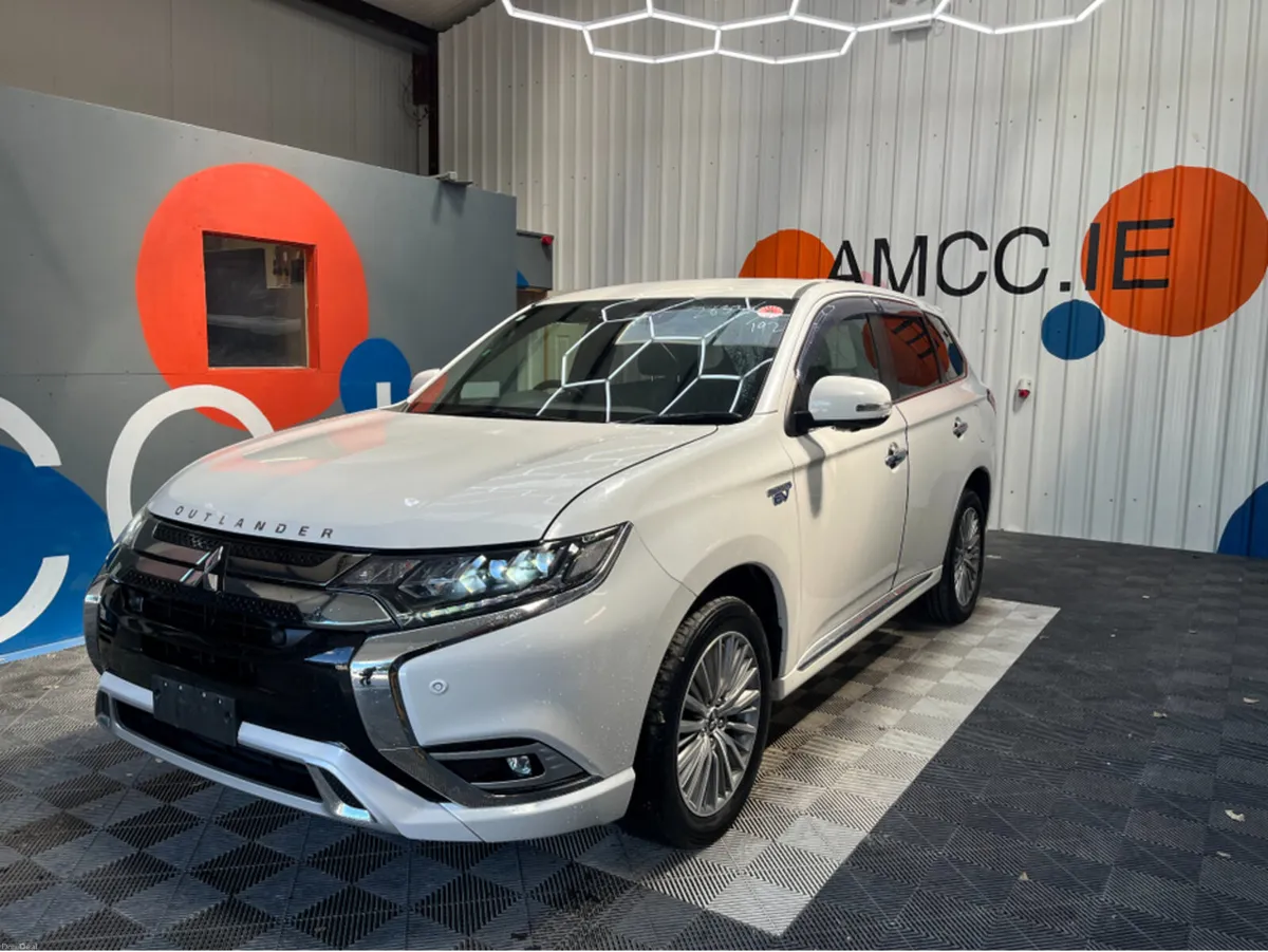 Mitsubishi Outlander €21950! 2019 OUTLANDER G PREM - Image 3