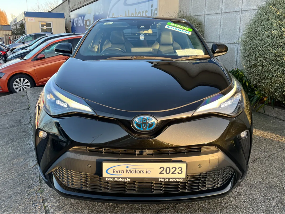 Toyota C-HR SOL HYBRID AUTOMATIC 1.8 PETROL //LOW - Image 3