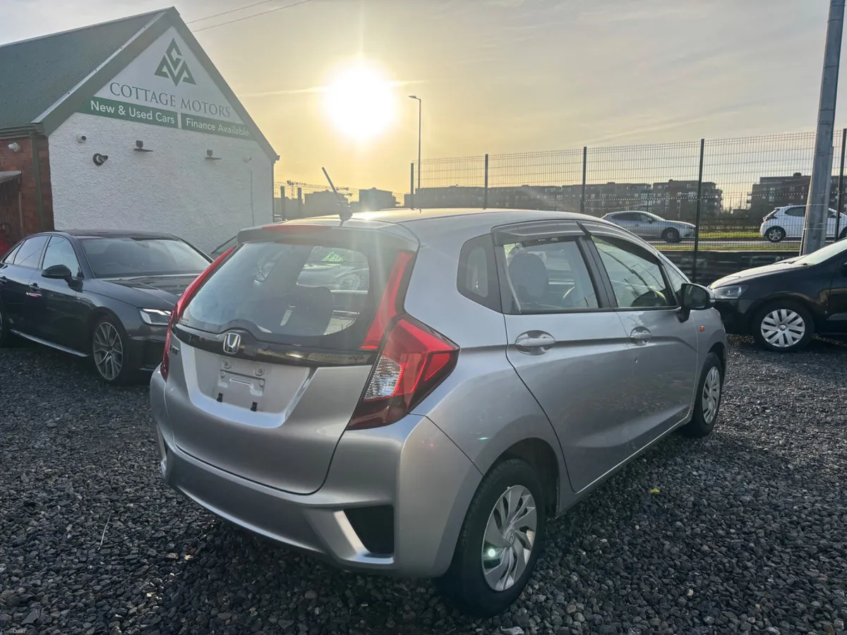 Honda Fit 1.3 Auto *LOW LOW MILEAGE* - Image 4
