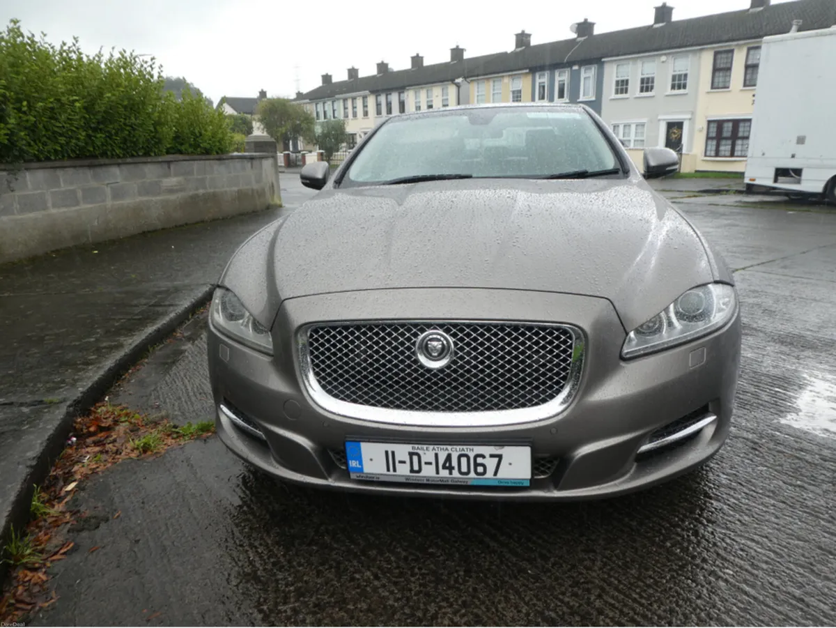 Jaguar XJ PREMIUM LUXURY 4DR AUTO NCT 7/26 - Image 2