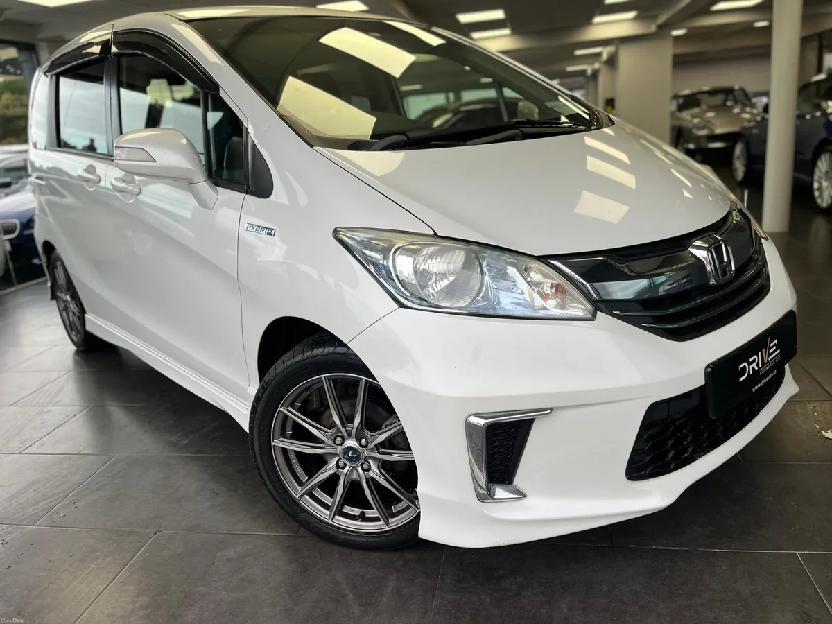 Honda Freed 2015 6 Seats***1 Year Warranty *** - Image 5