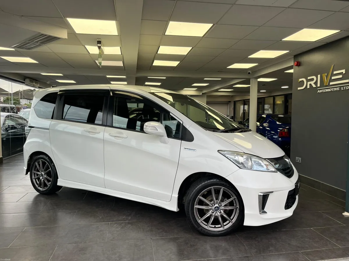 Honda Freed 2015 - Image 1