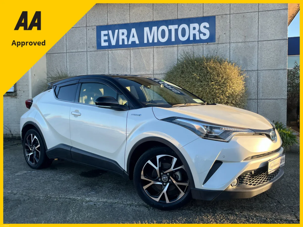 Toyota C-HR SOL HYBRID AUTOMATIC 1.8 PETROL //HIGH - Image 1