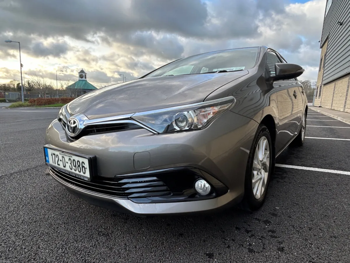 Toyota Auris 1.4 D-4D AURA - Image 3