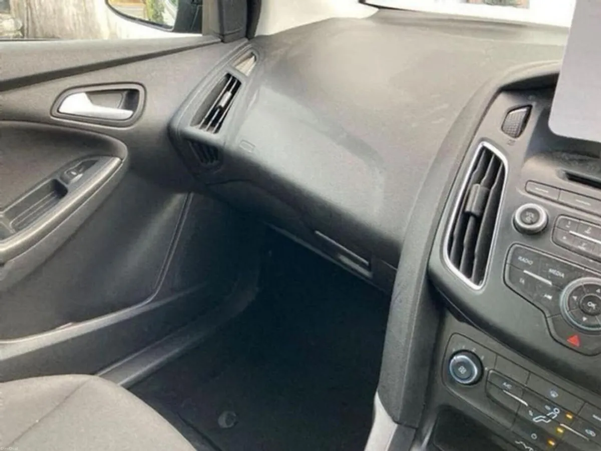 Ford Focus 1.5 diesel - Image 5