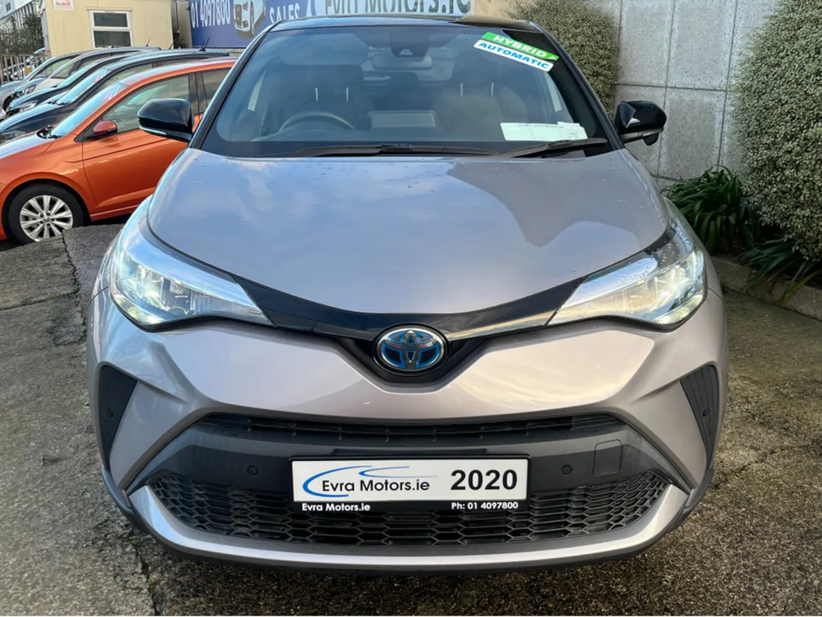 Toyota C-HR S HYBRID AUTOMATIC 1.8 PETROL //ADAPTI - Image 2