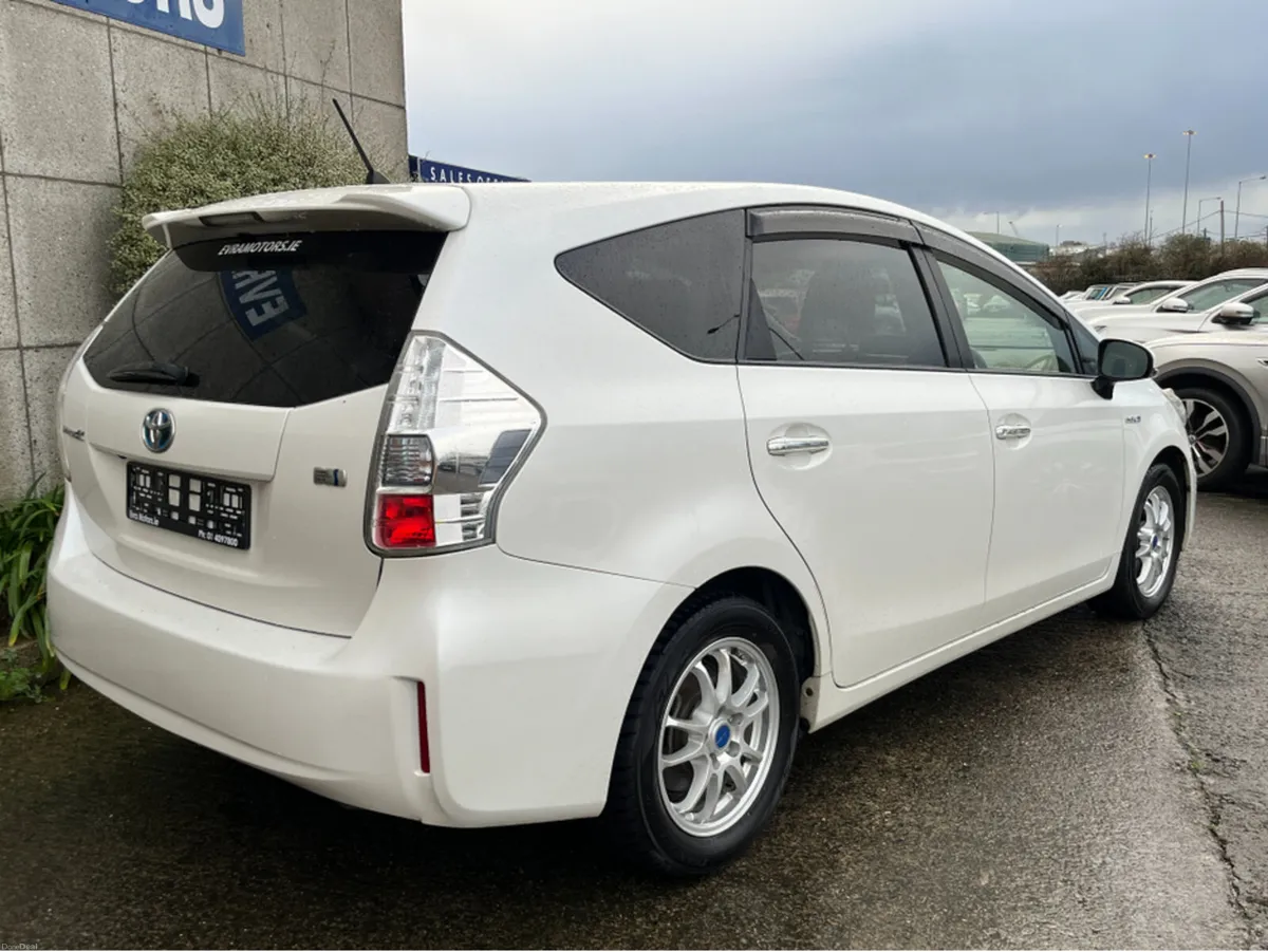 Toyota Prius 7 SEATER AUTOMATIC HYBRID 1.8 PETROL - Image 4