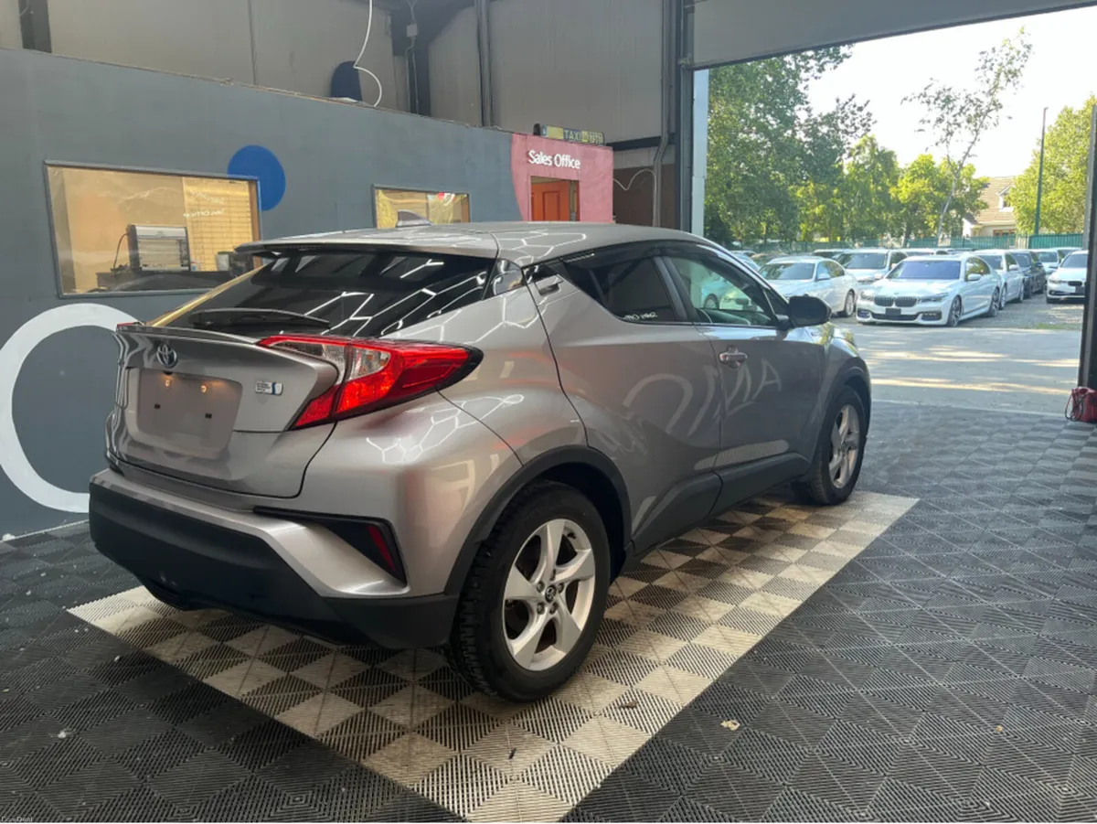 Toyota C-HR ONLY €18950! C-HR 1.8 HYRBID / 91k KMs - Image 6