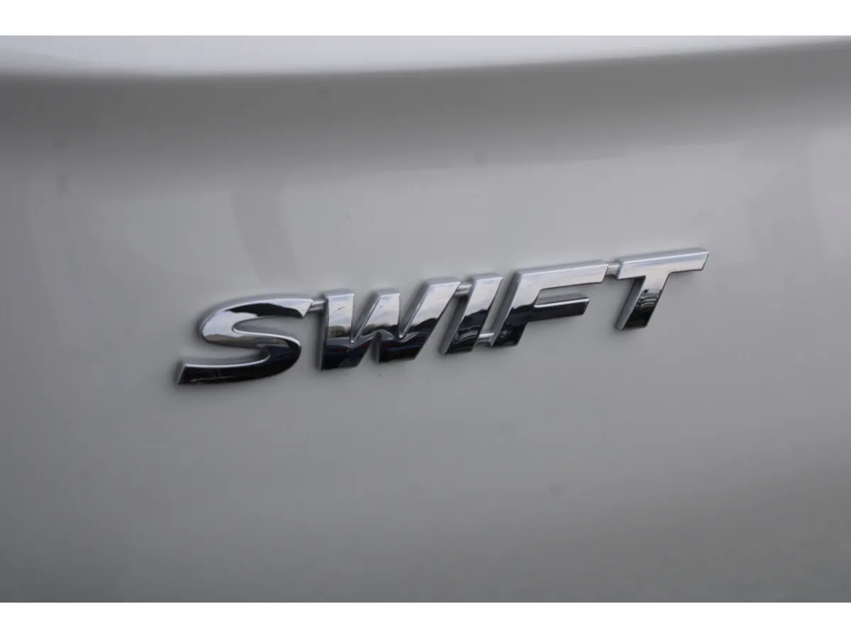 Suzuki Swift 1.2 Hybrid 5dr Motion Auto *0% Financ - Image 4