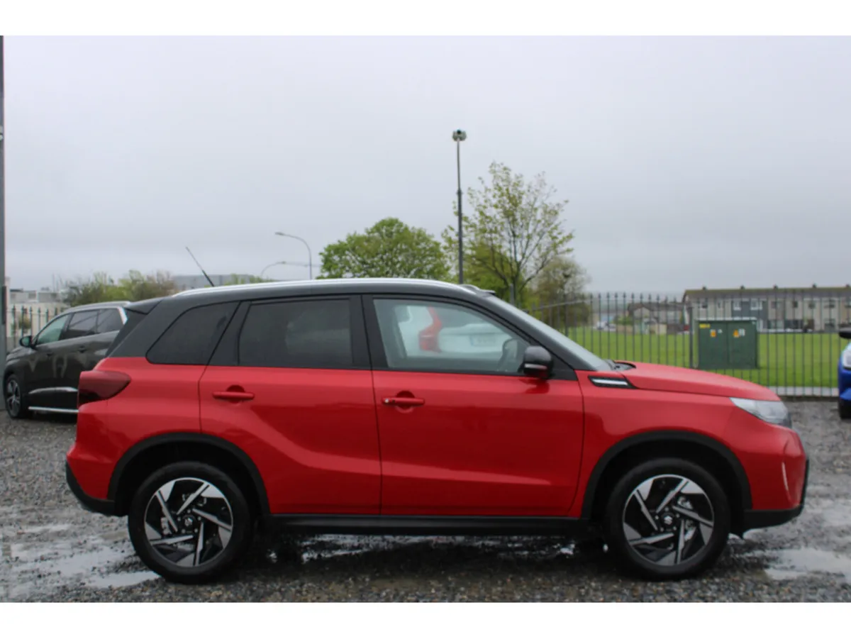 Suzuki Vitara 1.5 Hybrid Ultra *0% Finance and 10 - Image 4
