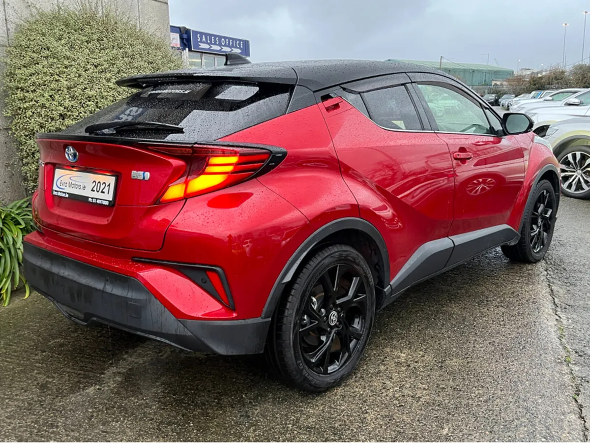 Toyota C-HR SOL HYBRID AUTOMATIC 1.8 PETROL //HIGH - Image 4