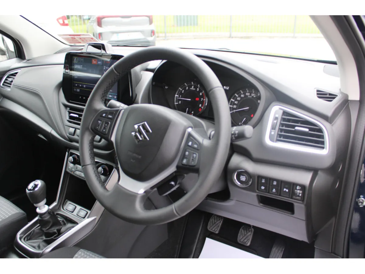 Suzuki SX4 S-Cross 1.4 Hybrid Motion *0% Finance a - Image 2