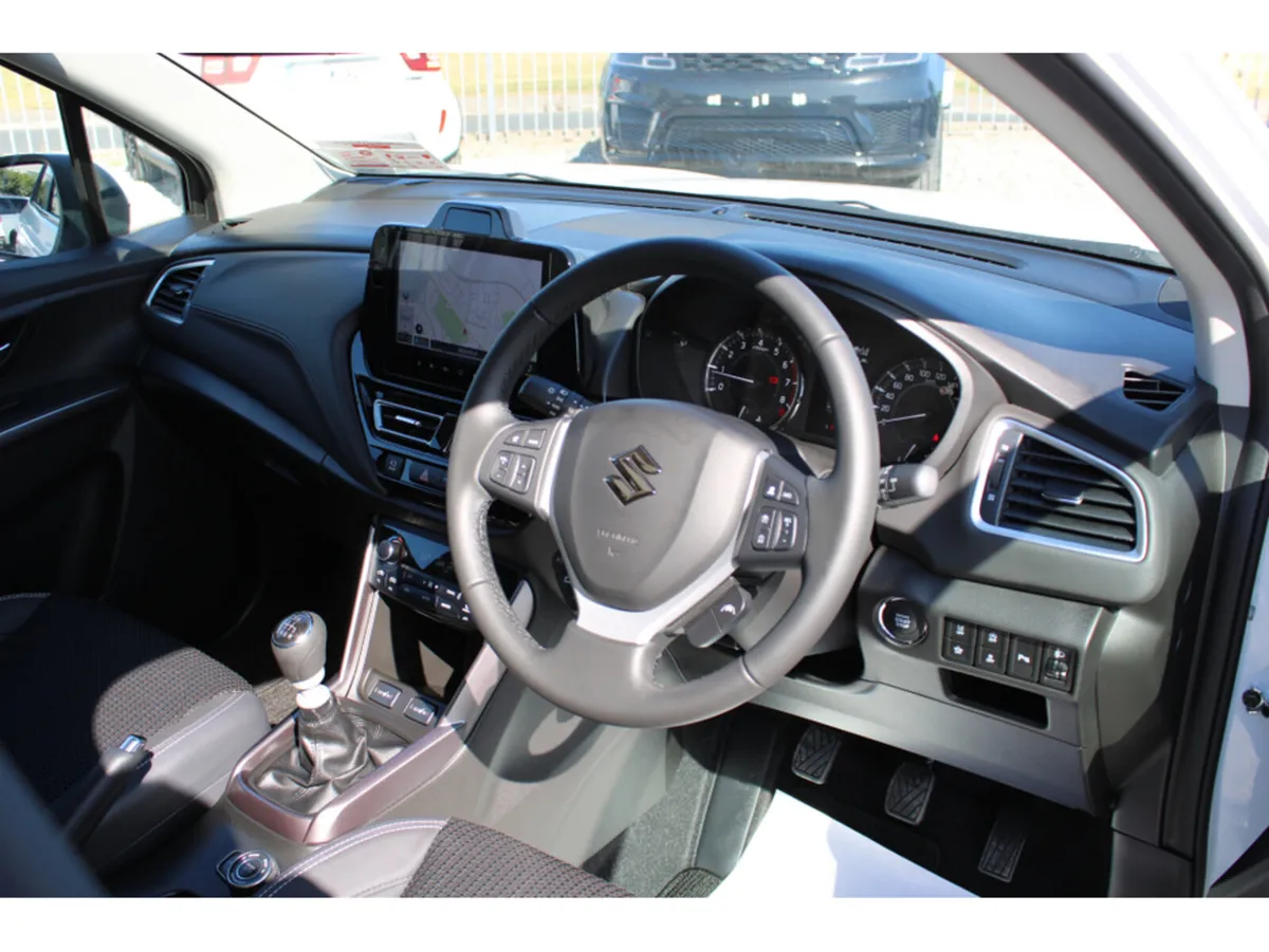 Suzuki SX4 S-Cross 1.4 Hybrid Ultra 4wd *0 %Financ - Image 2