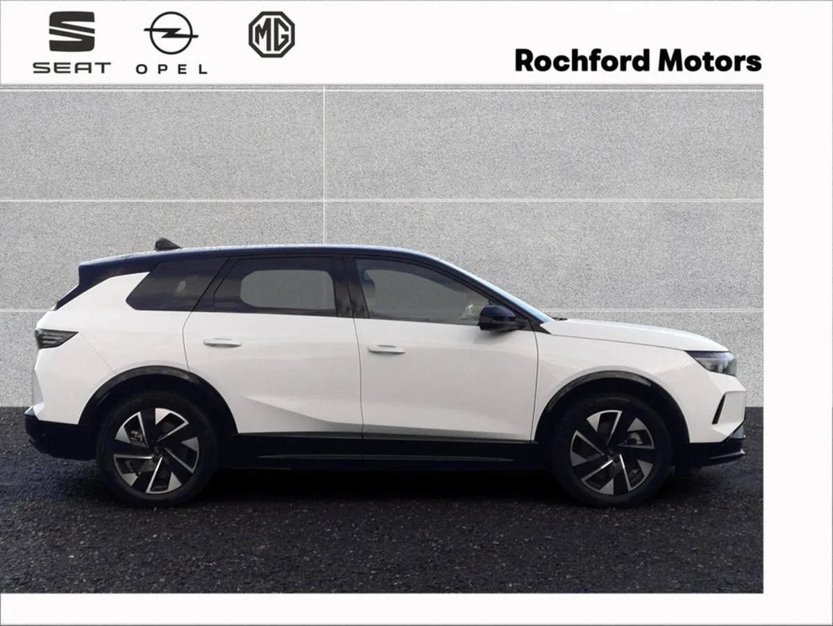 Opel Grandland GS 210PS EV 73 KW Electric 520kms r - Image 3