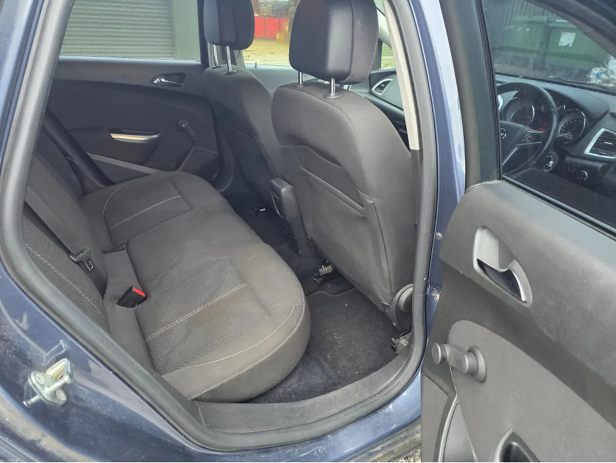 Opel Astra SRI 1.7 CDTI 110PS 5DR - Image 3