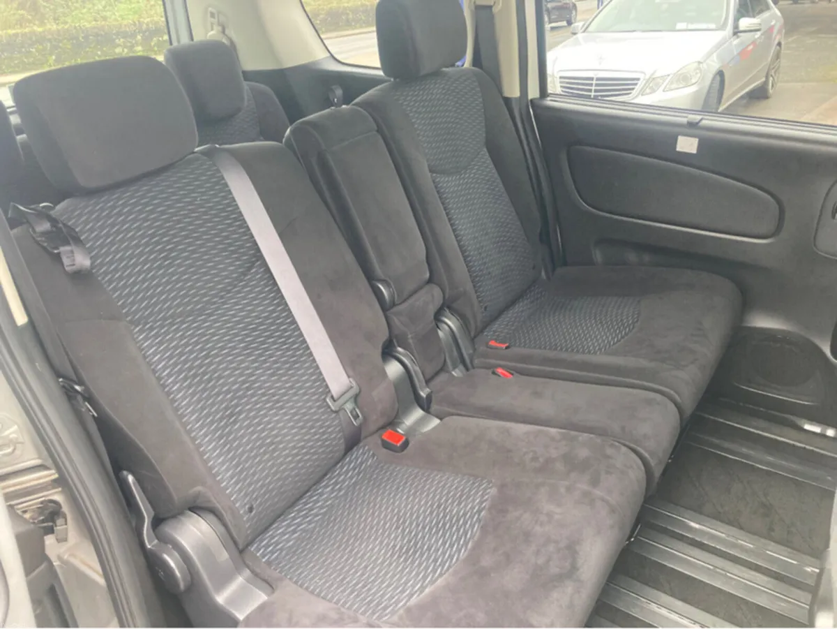 Nissan Serena 2.0i HYBRID 8 SEATER PETROL AUTOMATI - Image 6