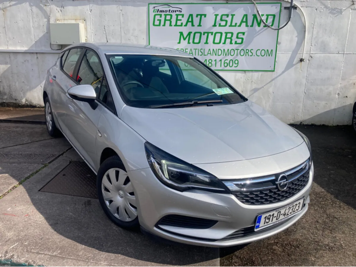 Opel Astra 1.0 petrol 5 door hatchback - Image 1