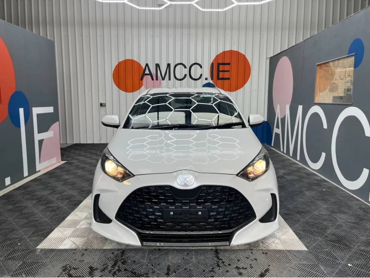 Toyota Yaris YARIS AUTOMATIC 1.0 PETROL / 8k KMs / - Image 2