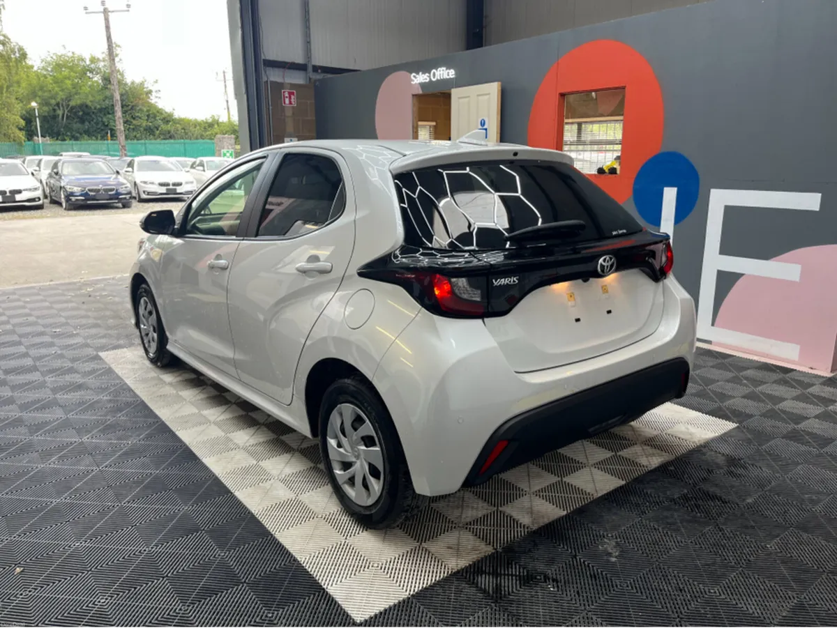 Toyota Yaris YARIS AUTOMATIC 1.0 PETROL / 8k KMs / - Image 4
